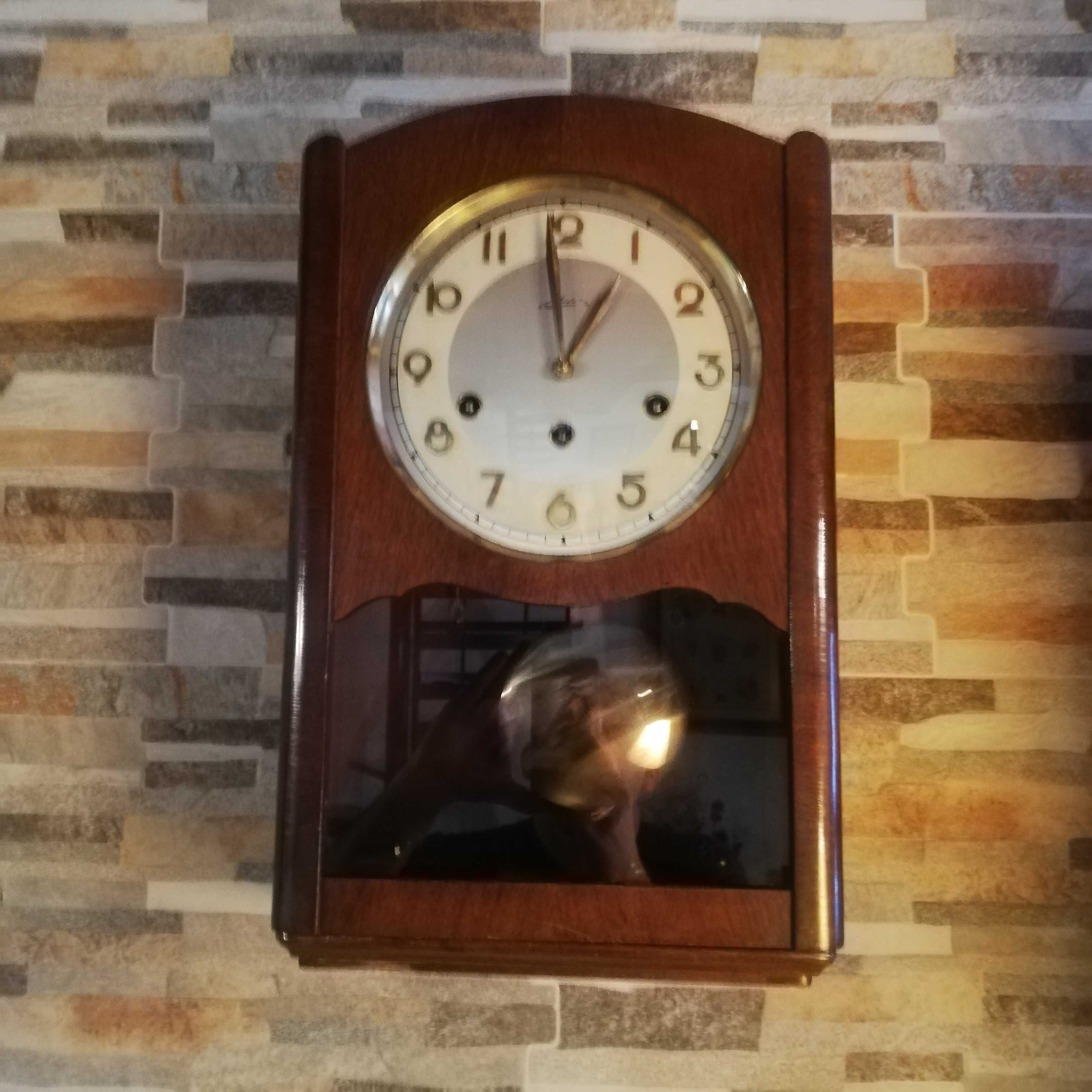 Relógio de parede da Reguladora