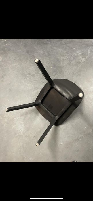 Sprzedam komplet 6 krzesel z Ikei. Bardzo dobry stan!