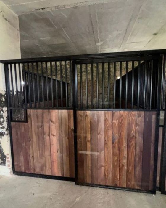 Boksy dla koni ,  FRONT PERŁA