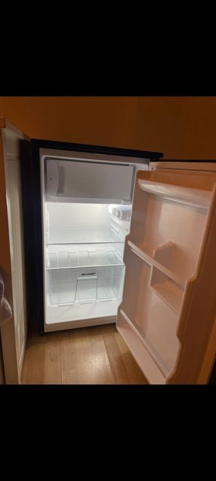 Quarto senhora 400€ despesas incluídas com TVcabo, internet, frigobar