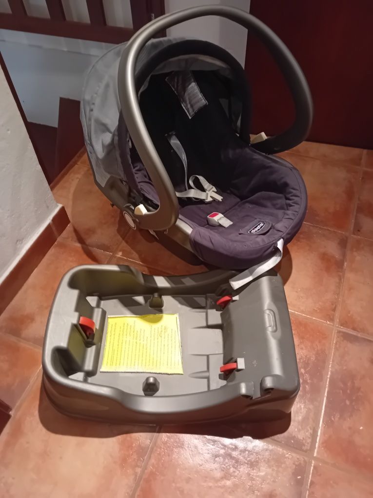 Ovo de bebe activ3 chicco com base isofix