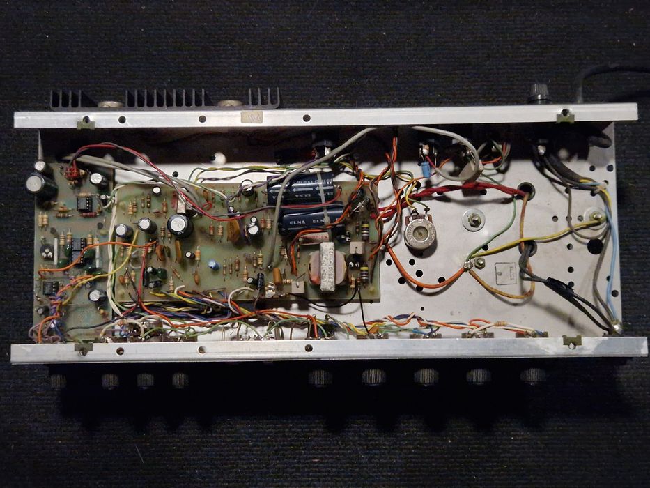 Wzmacniacz gitarowy combo Marlboro 562A lata 80 tranzystor made in USA