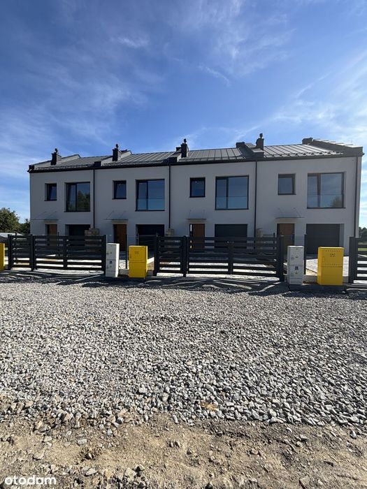 Nowoczesne domy w zabudowie szeregowej Zakątek Klonowa