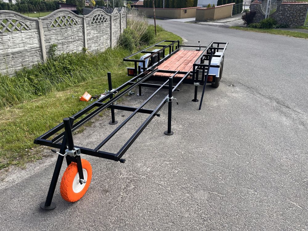 mobilna pasieka wędrowna stojak na ule przyczepa pszczelarska