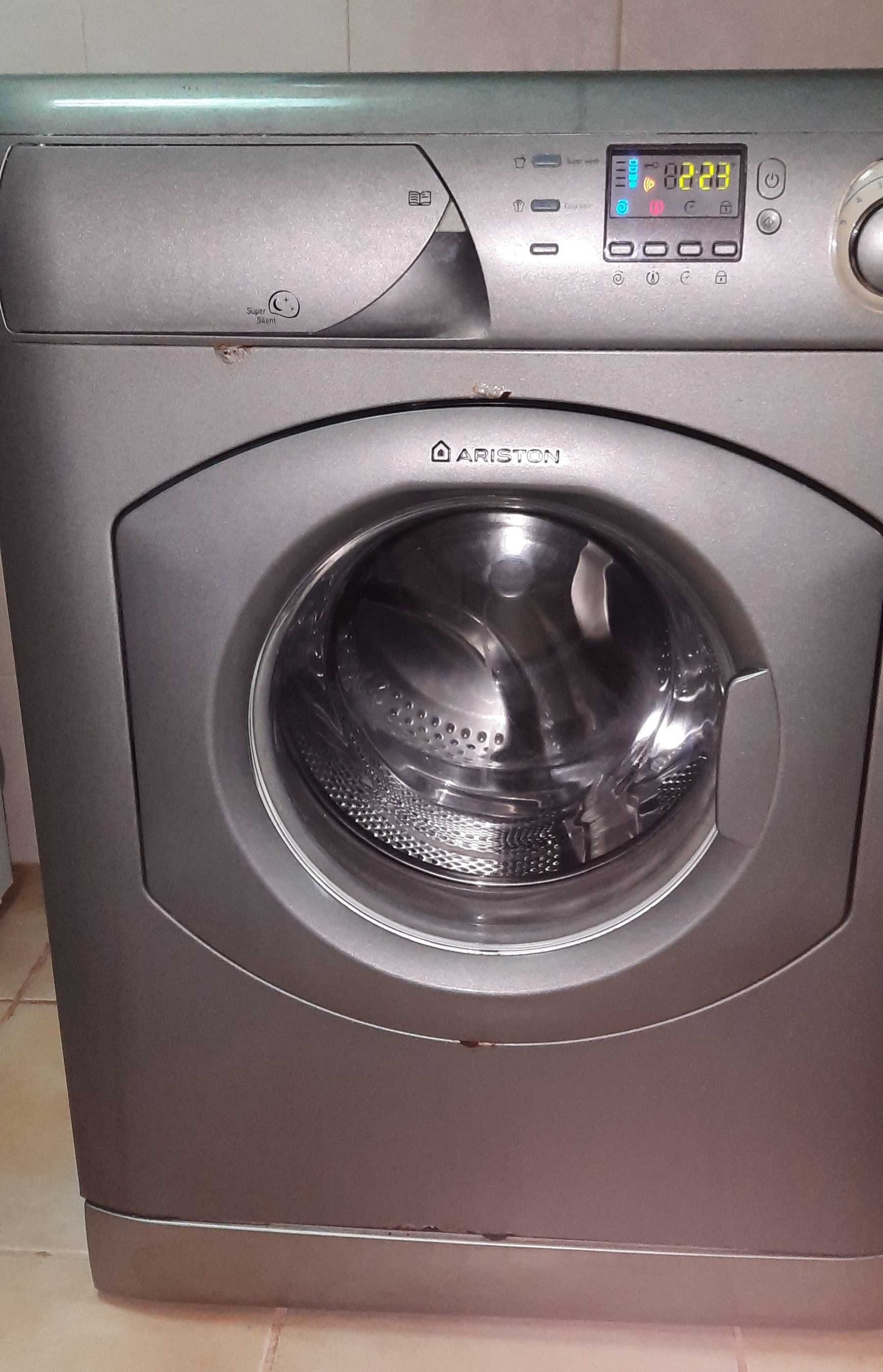 ARISTON Máquina de lavar roupa