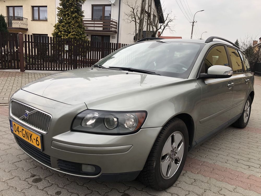 ŚLICZNE Volvo V50 1,6d //  Skórzane fotele // Bezwypadkowy