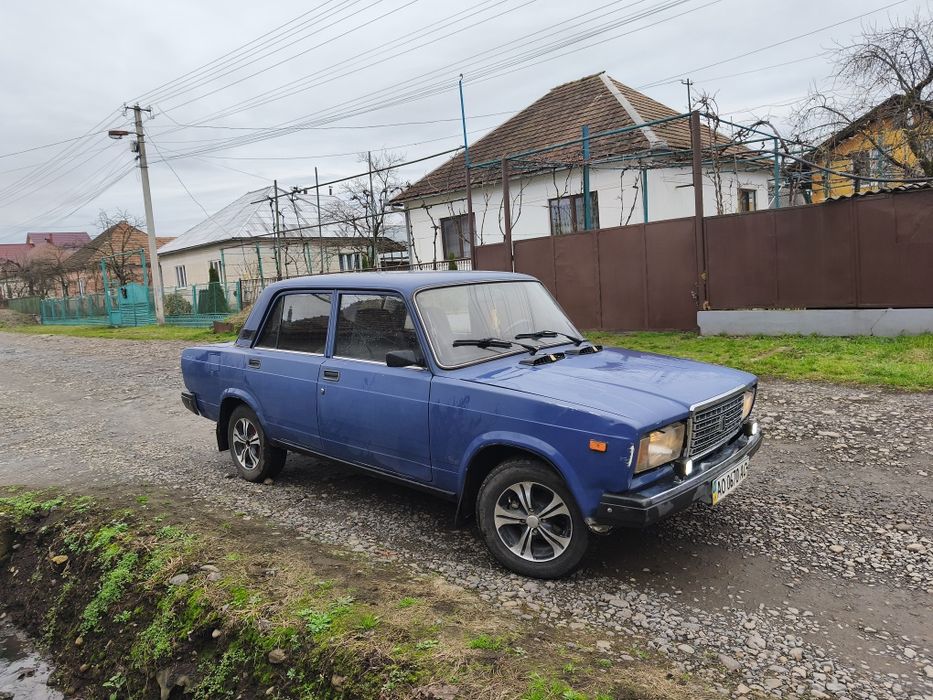 Продам  2005 рік