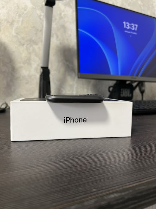 iPhone 11 64Gb • Идеал • Полный комплект • Айфон