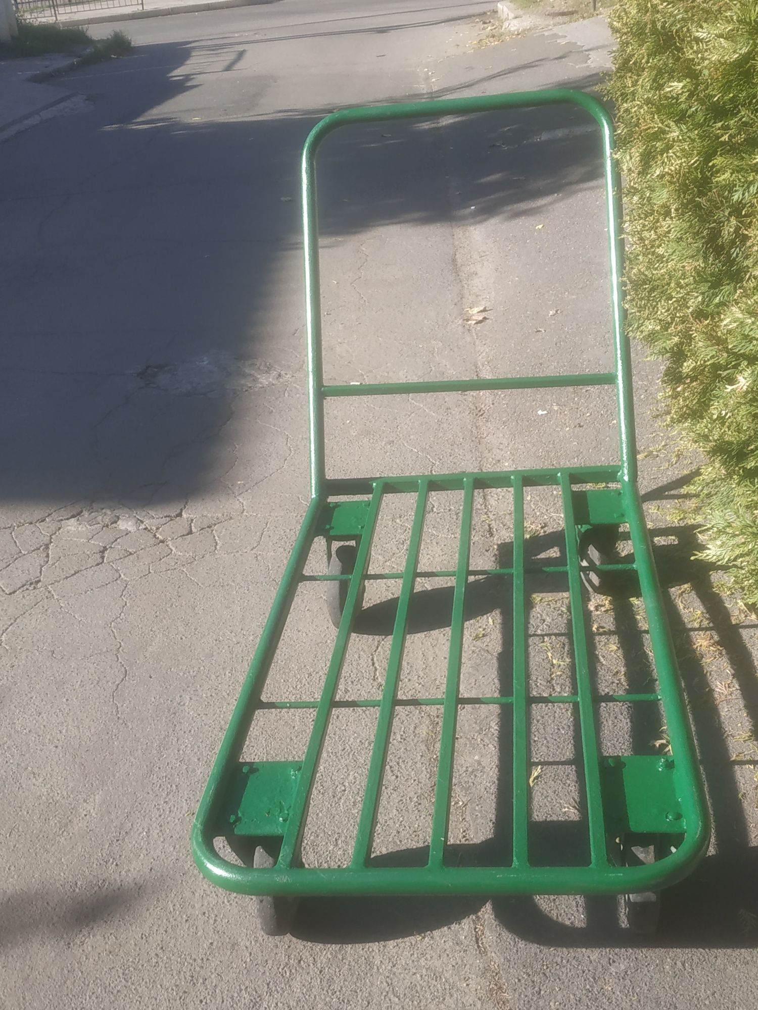 Продам тачку в хорошем состоянии,возможна доставка по городу.