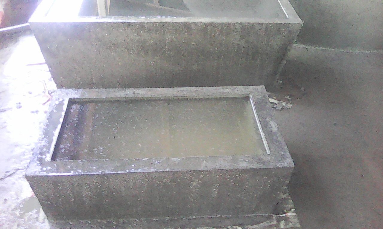 Pias varios tipos e tampas para caixas de betão