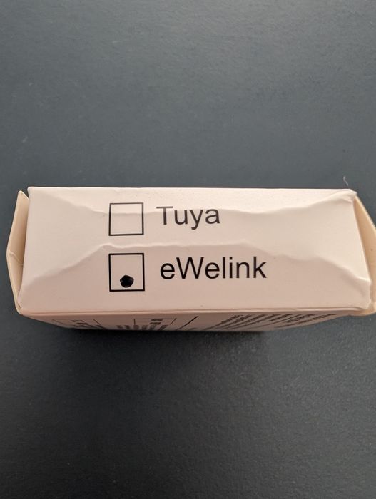 Przycisk zmiana scen eWelink