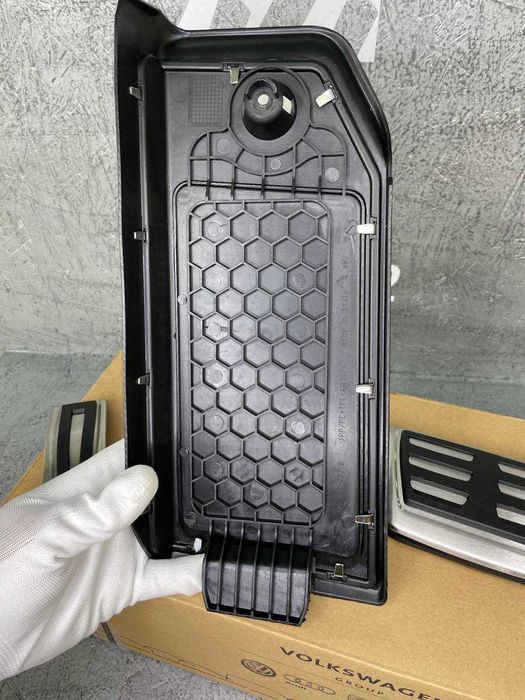 Накладки на педалі Audi Q7 4M 2016-2024 / Q8 2018+ / RSQ 7