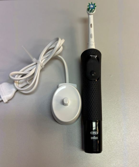 Szczoteczka BRAUN Oral-B 3708 Vitality 3 tryby
