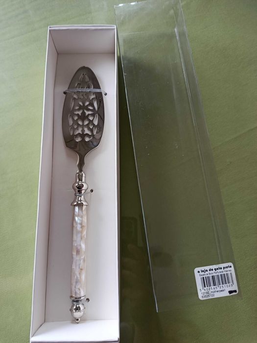 Espátula para bolo em madre pérola
