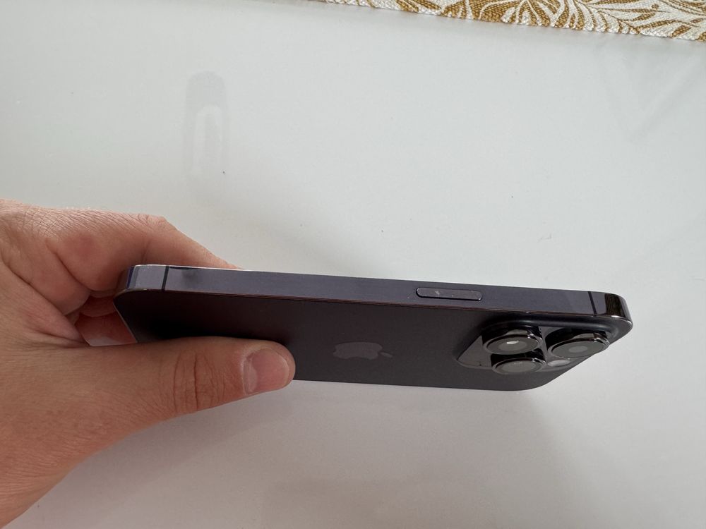 iPhone 14 PRO / stan bardzo dobry