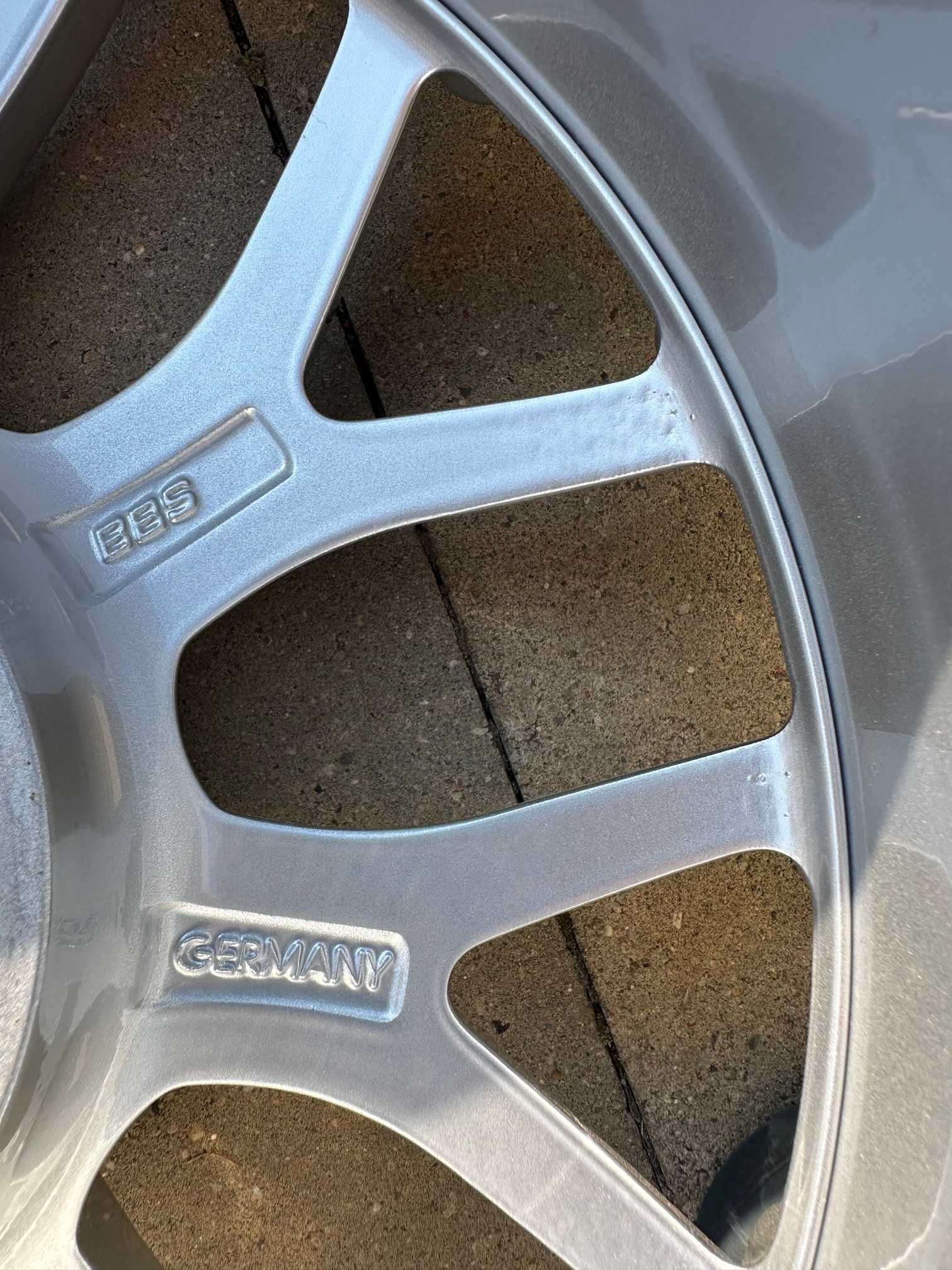 Felgi BBS RS764 4x100 16' po renowacji.