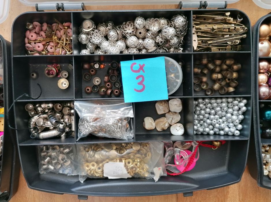 Material diverso para colares DIY