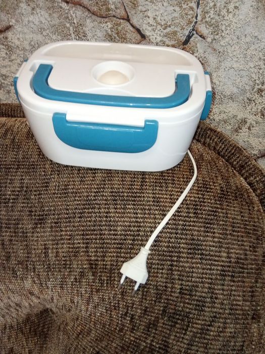 Ланч- бокс с подогревом, цвет белый с голубыми ручками