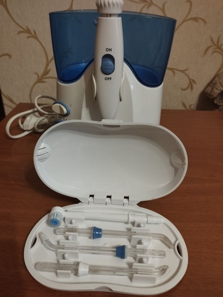 Ирригатор для полости рта WATERPIK WP-100 E с регулировкой давл