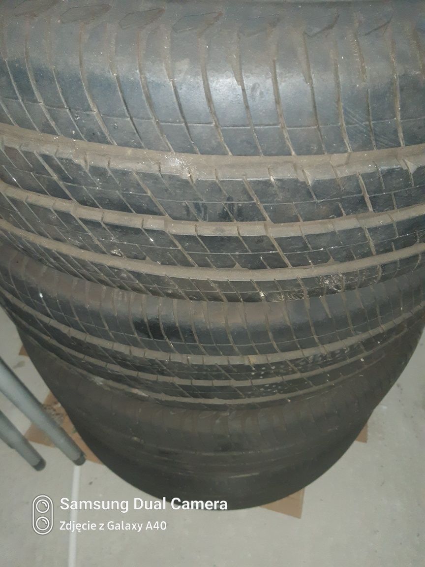 Opony 215/65 r16c Continental vanco 2