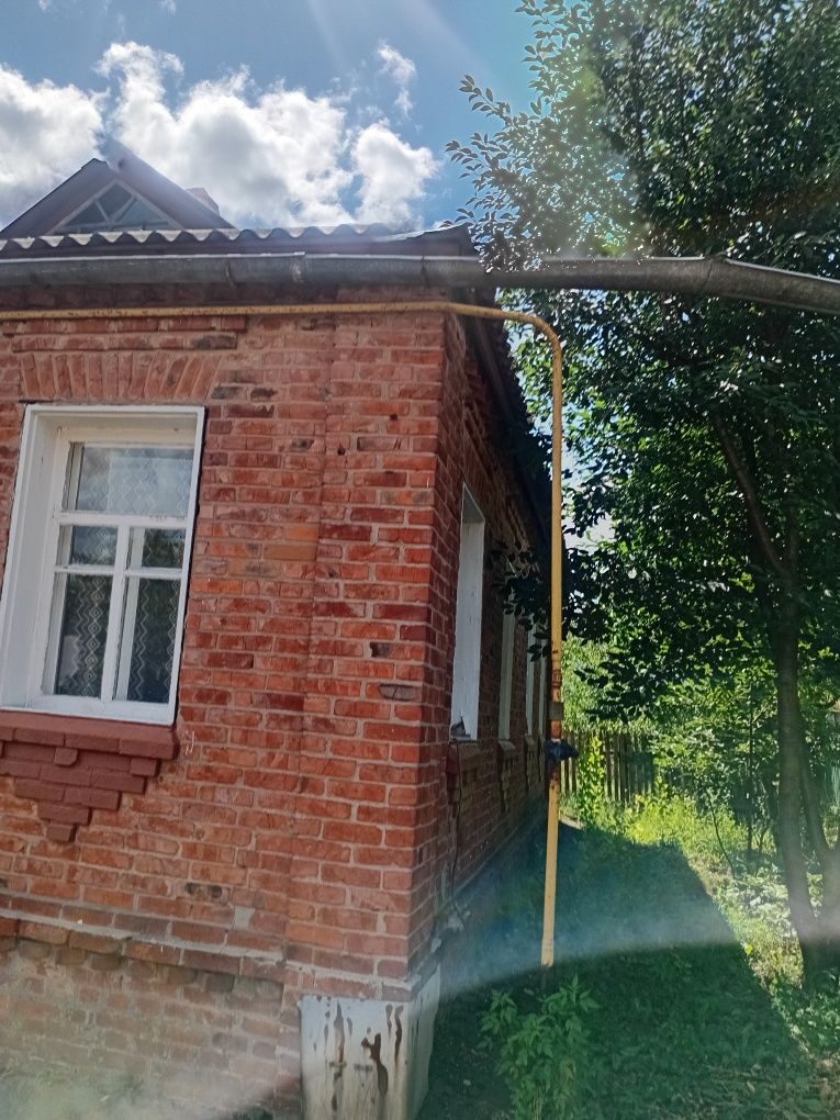 Продам ДОМ 112м2   Люботин рядом центр 30500уе