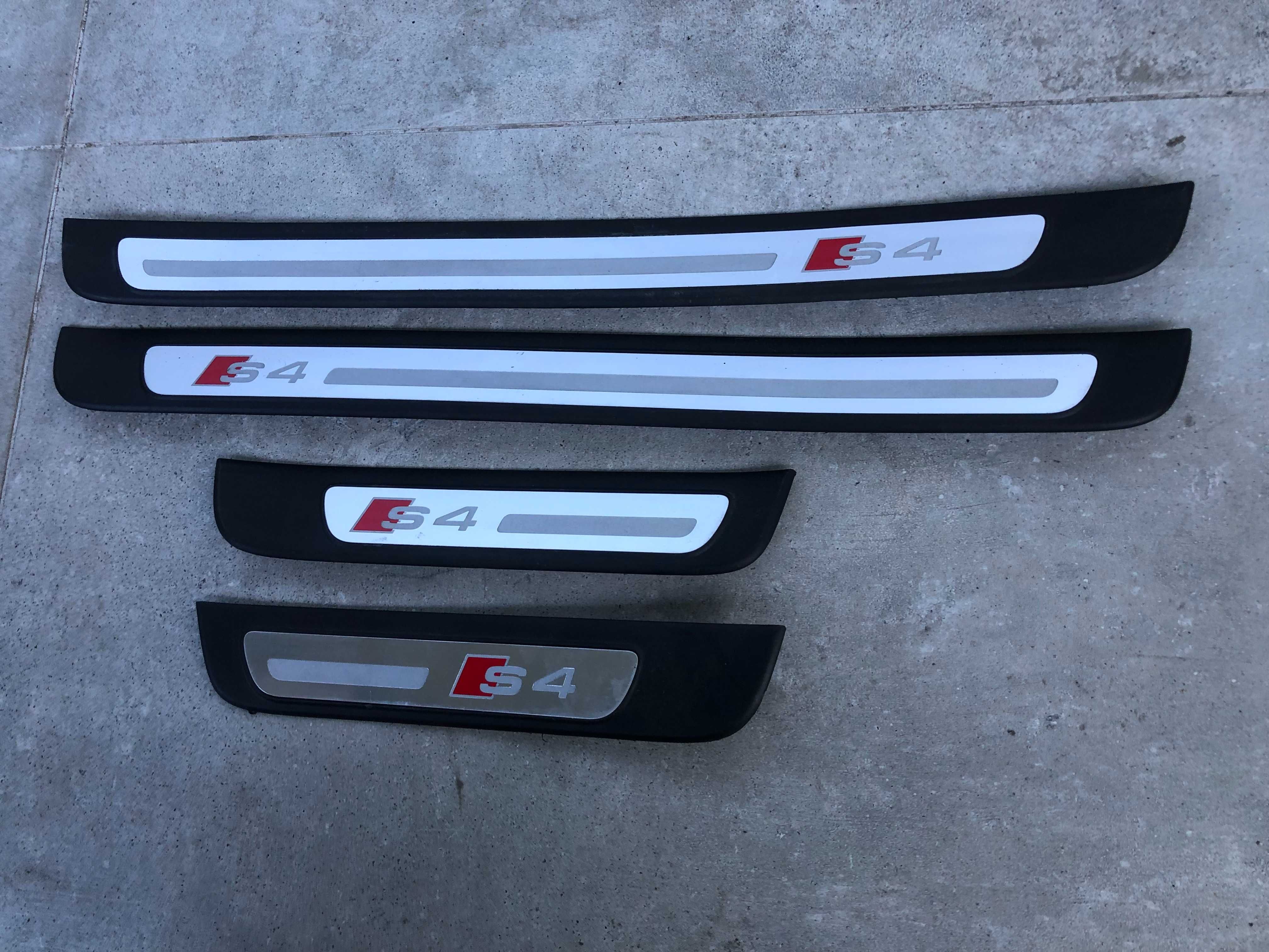 Listwa Listwy AUDI A4 S4 B8  Komplet Ladne