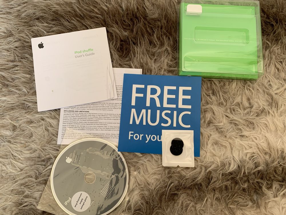 iPod shuffle 1GB