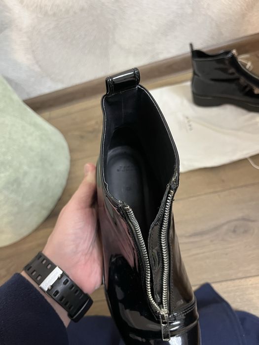 Продам женские лаковые ботинки Zara