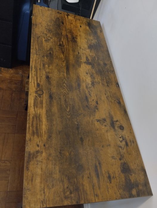 Vendo mesa de madeira.