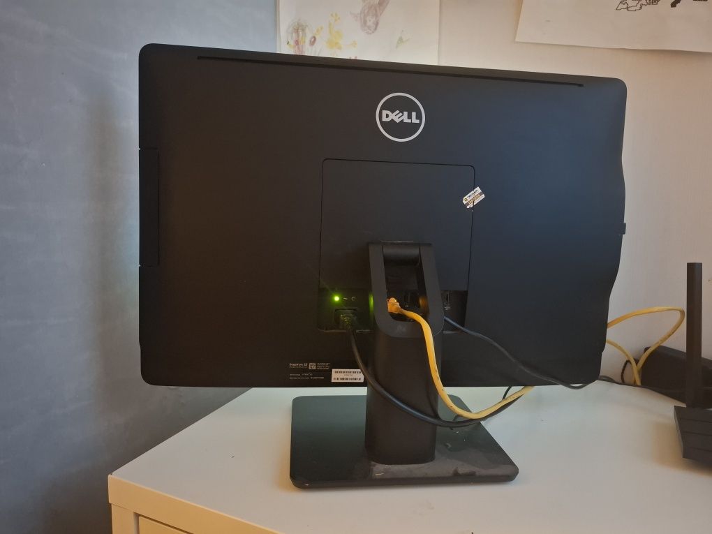 Моноблок Dell Inspiron 23 5348
