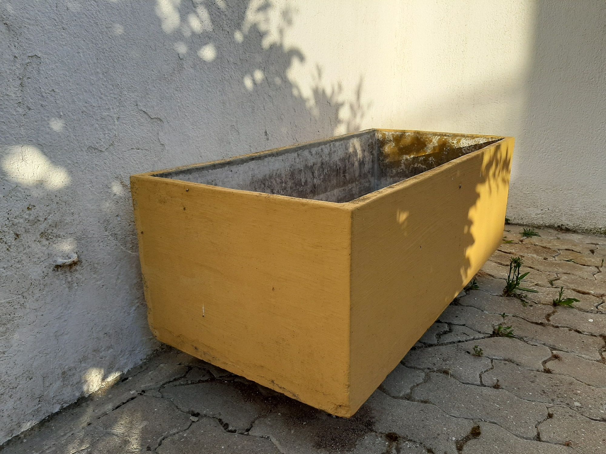 Salgadeira, vaso ou floreira