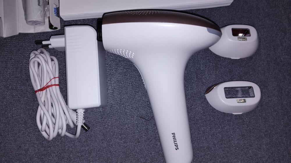Depilator Philips Lumea Advanced IPL BRI921/00 + Trymer