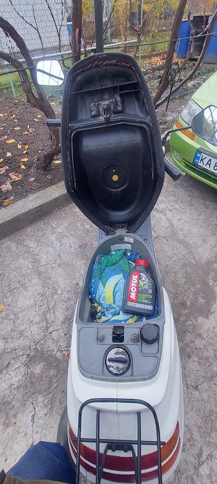 Скутер Honda Tact af 24.