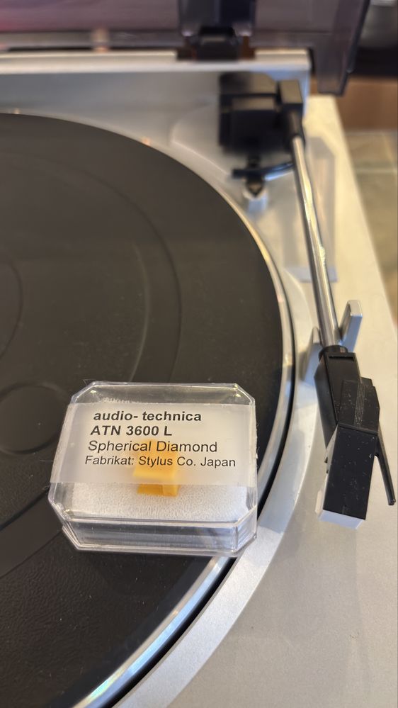 Gramofon dual cs 400 z wyjcie po aux .