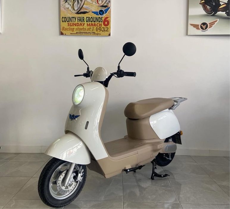 SCOOTER ELÉTRICA NOVA SEM CARTA DE CONDUÇÃO,Bateria de lítio. 50cc