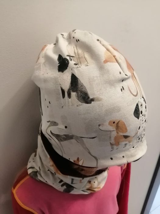 Czapka i komin 3-7 lat, dwie warstwy 100 % merino i bawełna z elastene