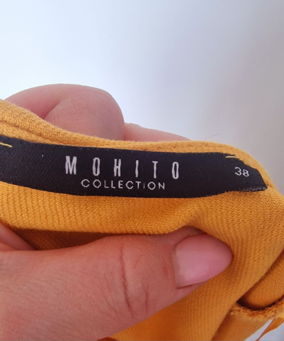 Sukienka trapezowa na wiosnę lub lato  MOHITO, musztardowa, rozm. 38