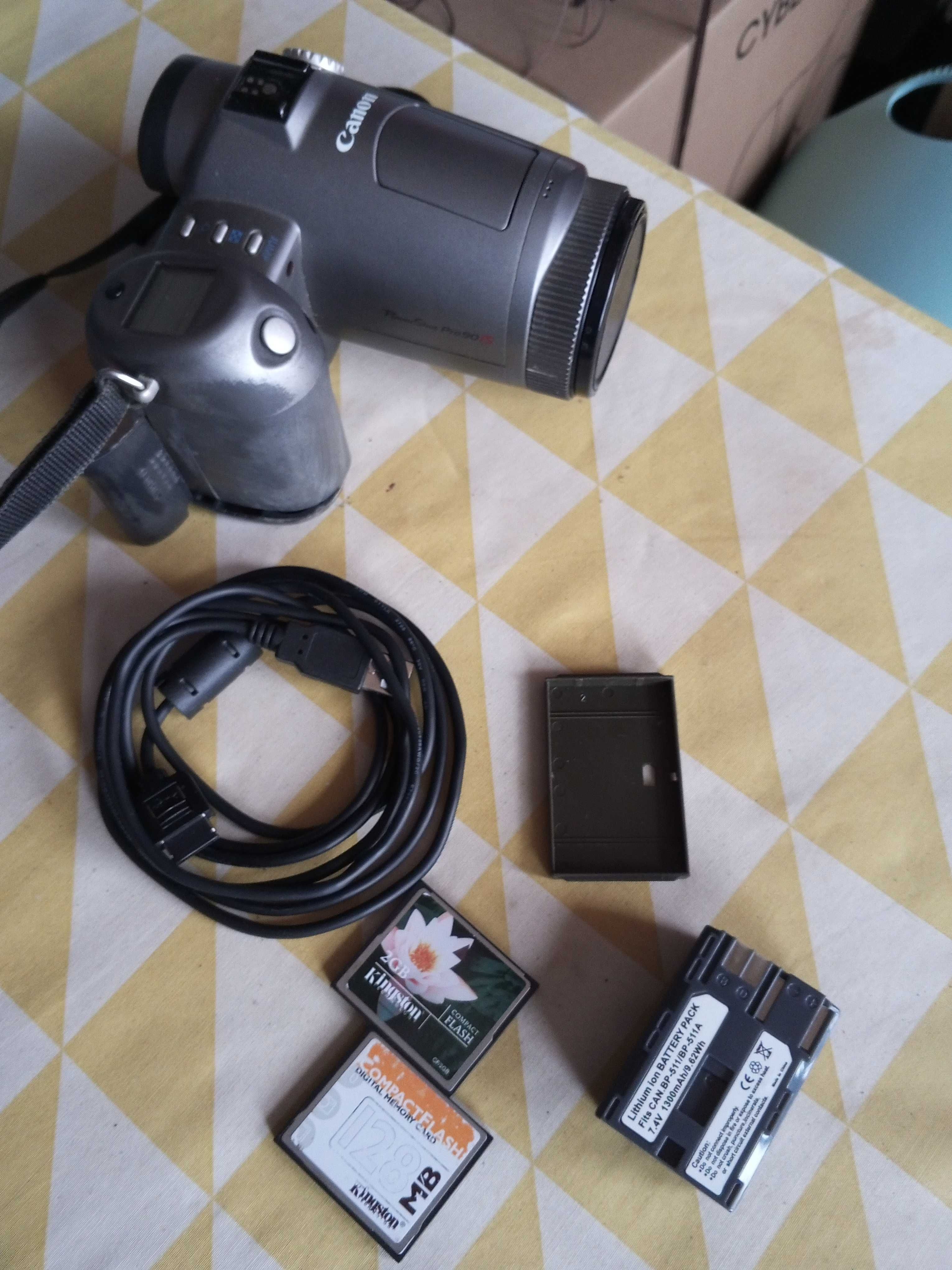 Canon PowerShot Pro90 is