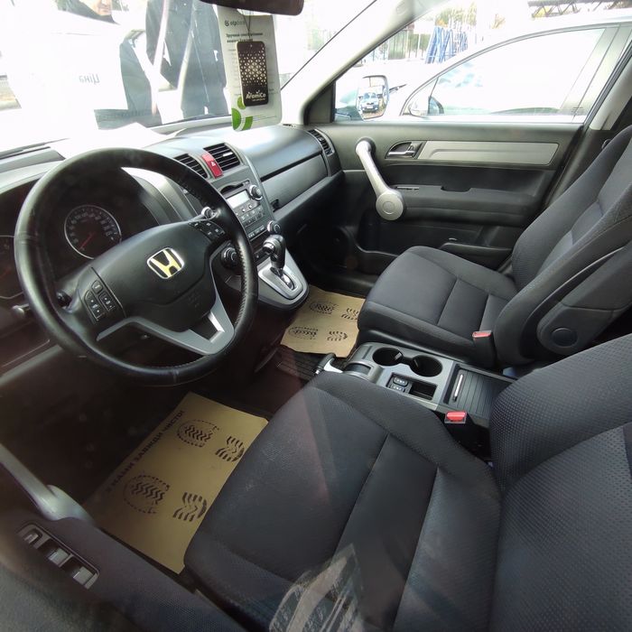 Продам HONDA CR-V тільки розмитнена.