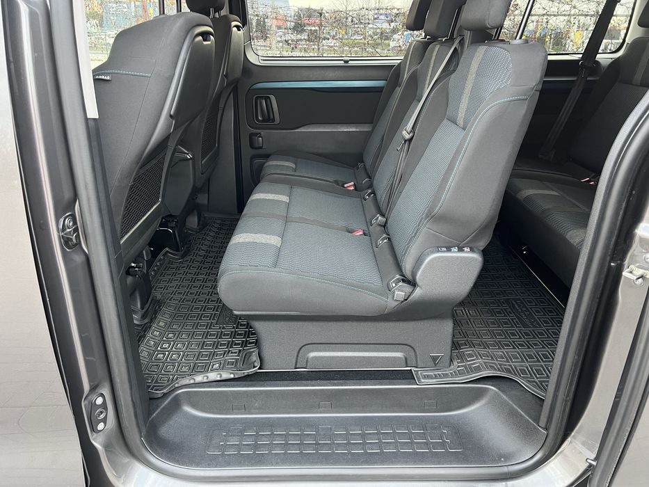 Peugeot Traveller 2020 Official