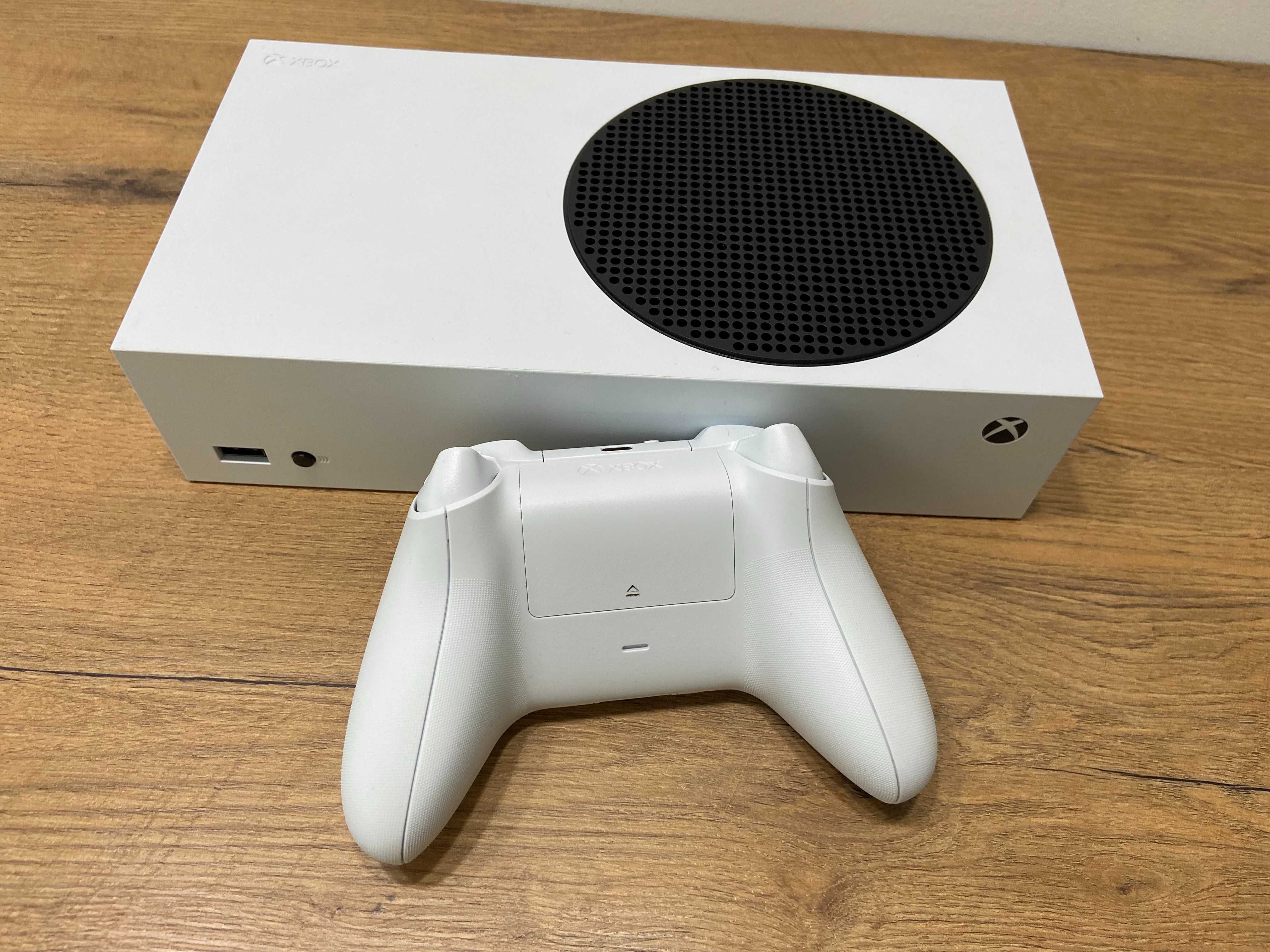 1254. Konsola Xbox Series S 500 GB Oryginalny PAD, Okablowanie