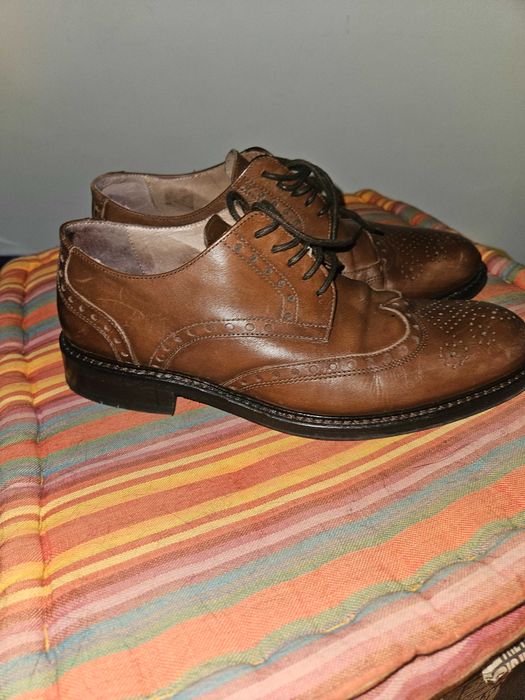 Sapatos Pele, tamanho 40