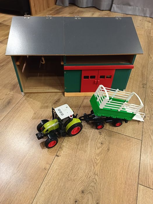 Garaż plus traktor
