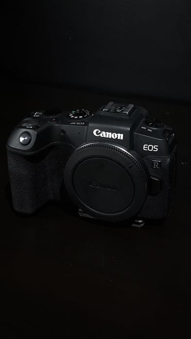 Canon RP + RF 50mm f1.8 STM (Bateria e Carregador Incluidos)