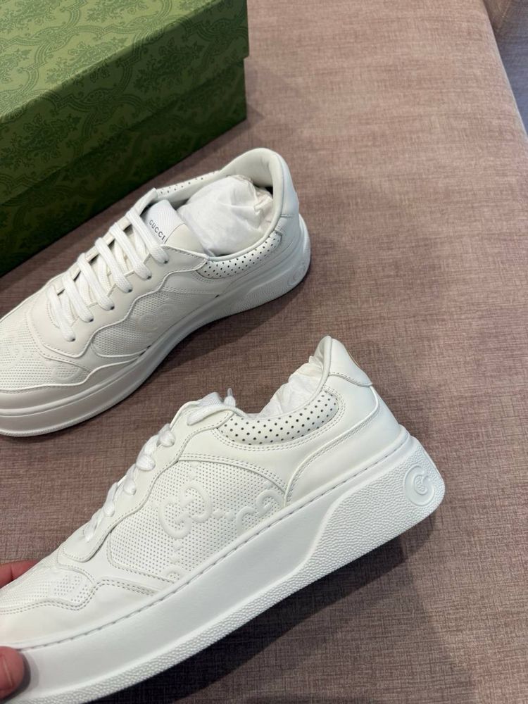 Tenis Gucci 41 na caixa