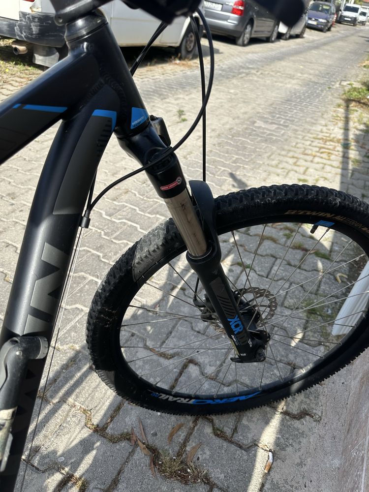 ROCKRIDER BTWIN 520 (S), RODA 27.5