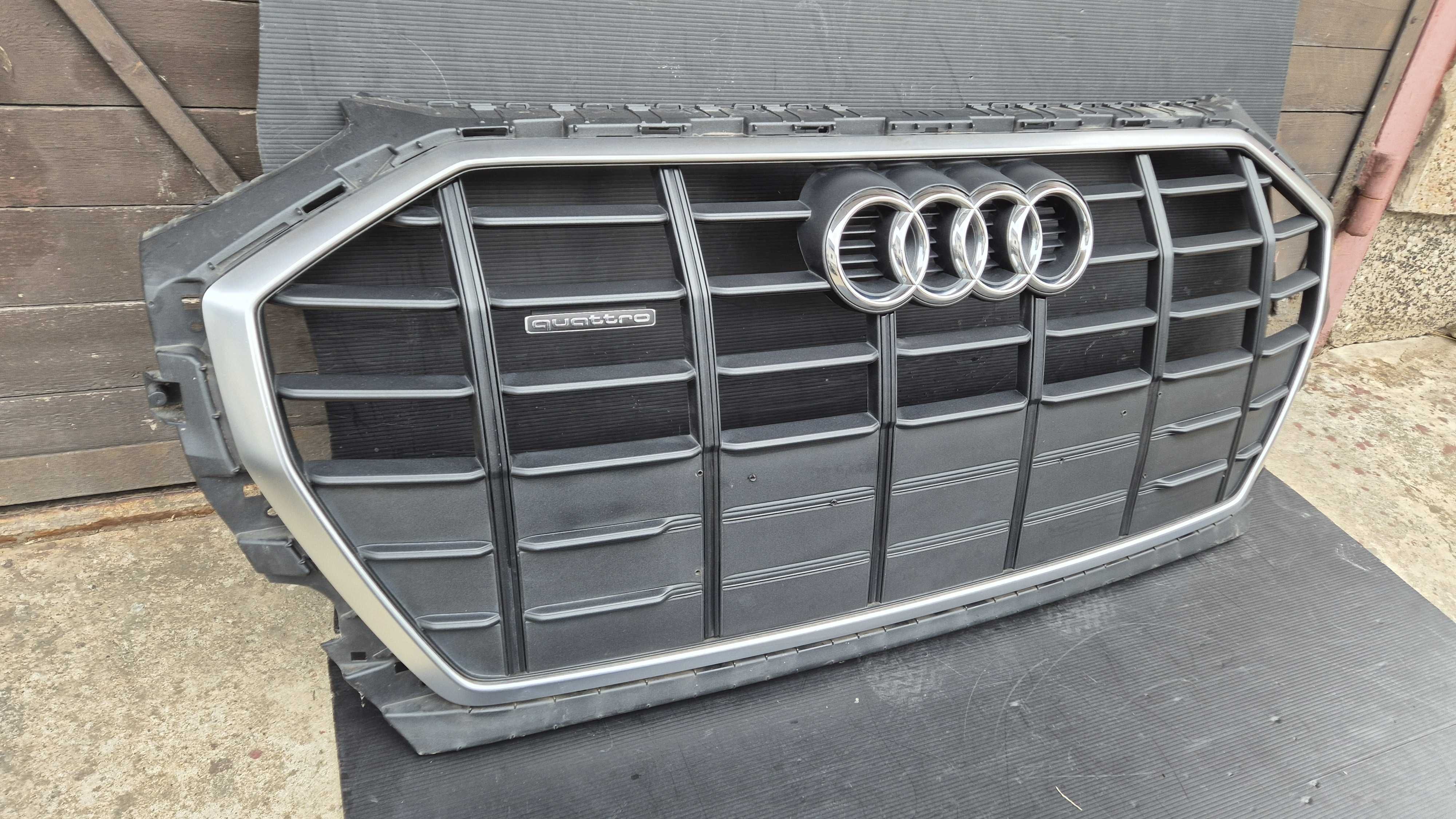 Atrapa chłodnicy GRILL Audi Q5 80A FY 20-23 OE Stan BDB! ORYGINAŁ !