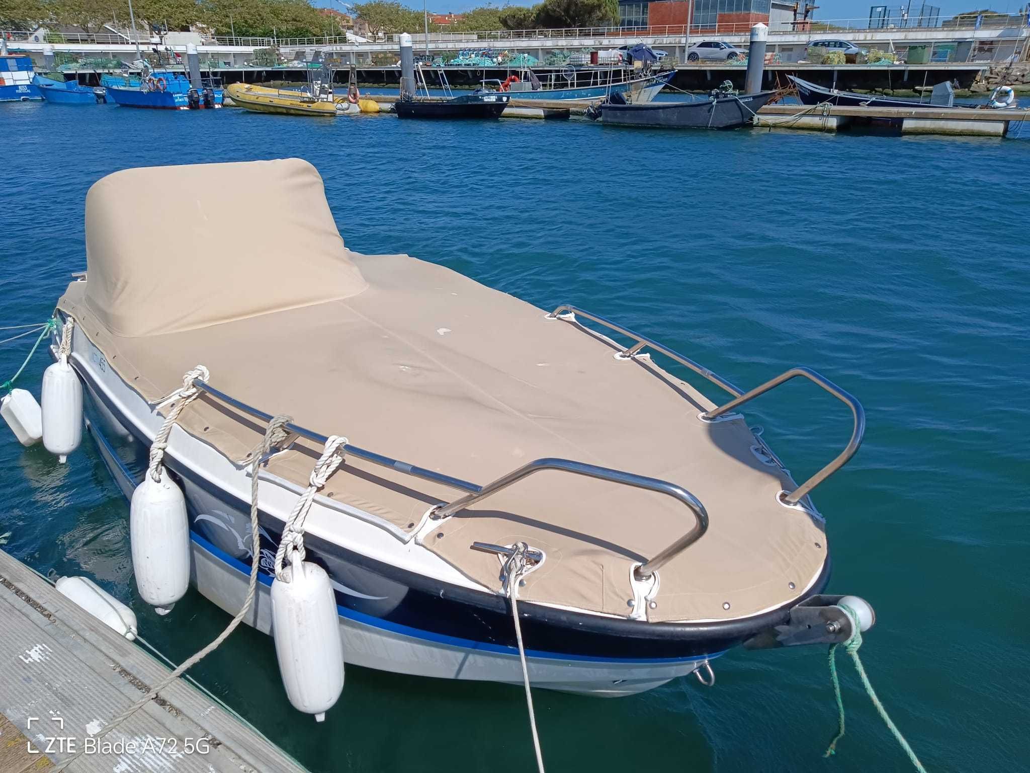 Barco Quicksilver 455 Activ Open com Mercury de 50hp a 4t