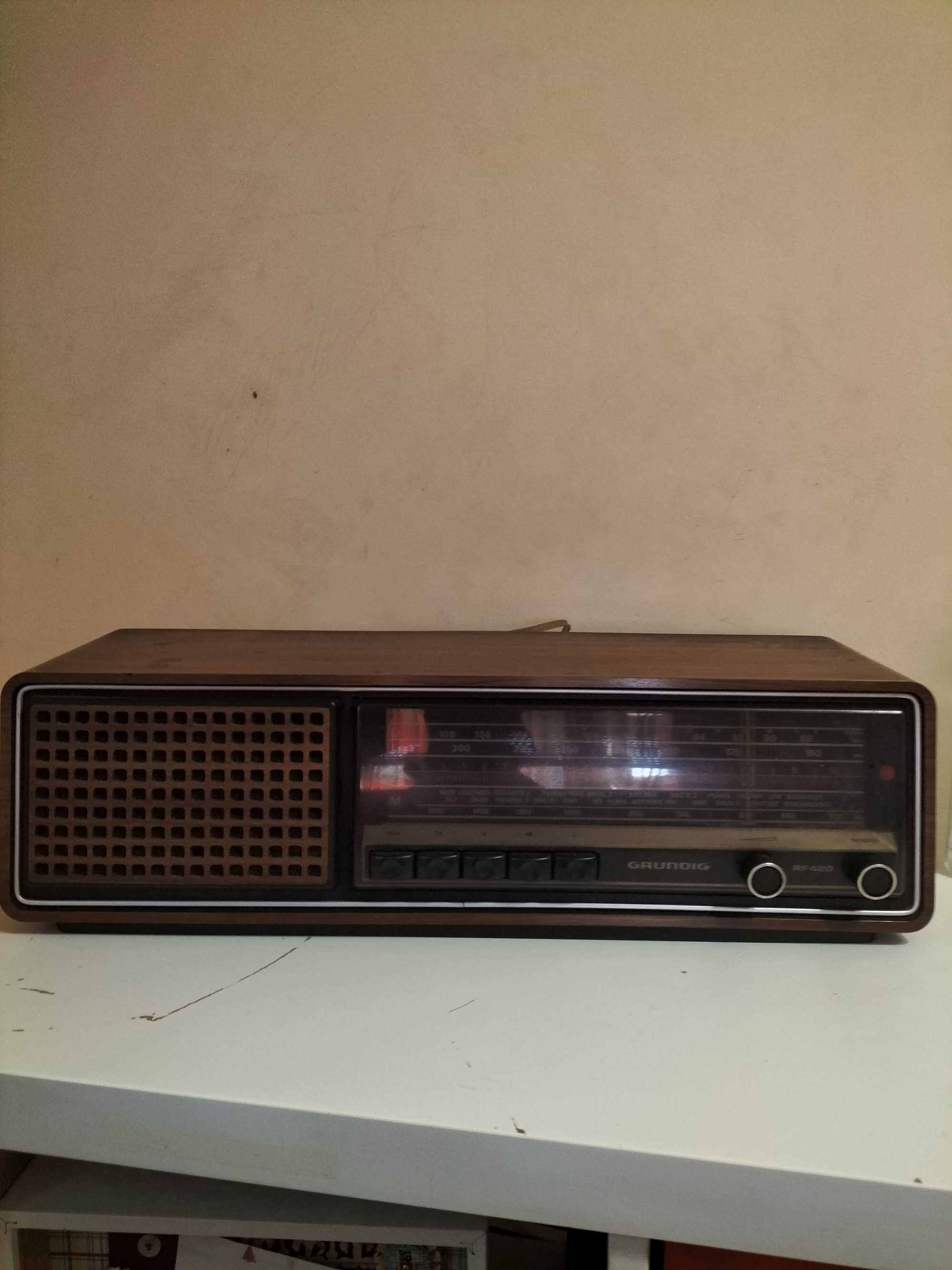 Rádio Grundig Rf420