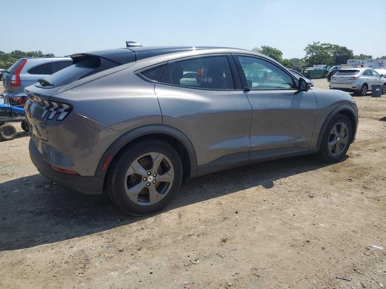Автомобіль 2021 Ford Mustang Mach-E Select